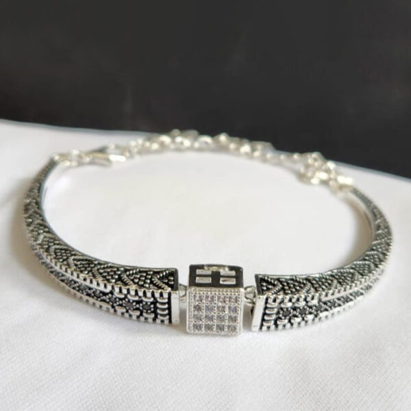 Untitled-1_0006_IMG-20230907-WA0008 Untitled-1_0006_IMG-20230907-WA0008